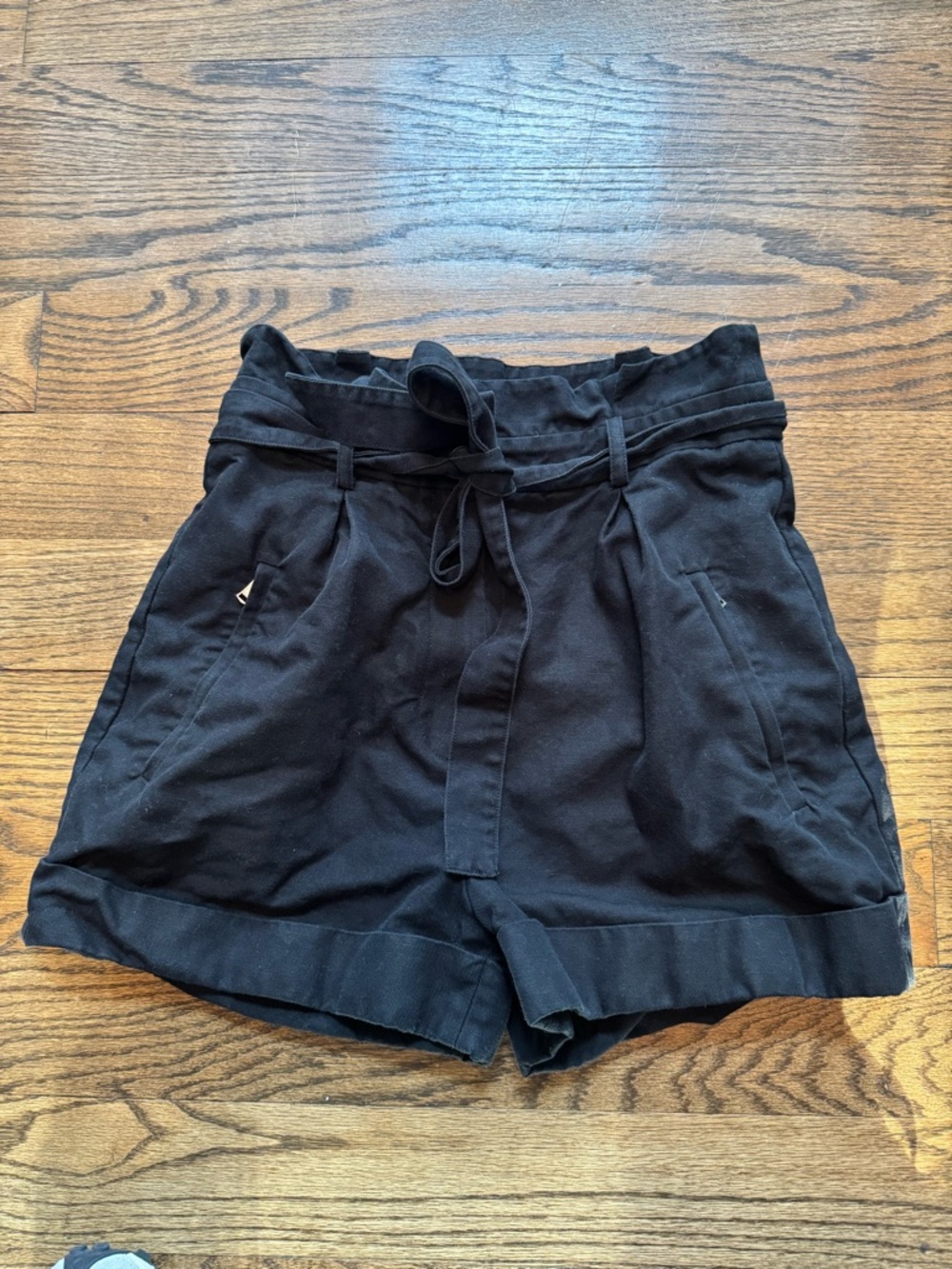 Robert Rodriguez Paperbag Waist Shorts 2 Black Tie Waist Linen Blend
